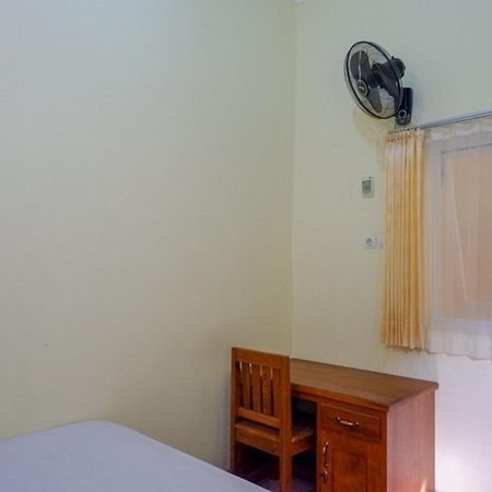 Koolkost Syariah Near Transmart Banyumanik Semarang Hotel Srondolwetan Exterior photo