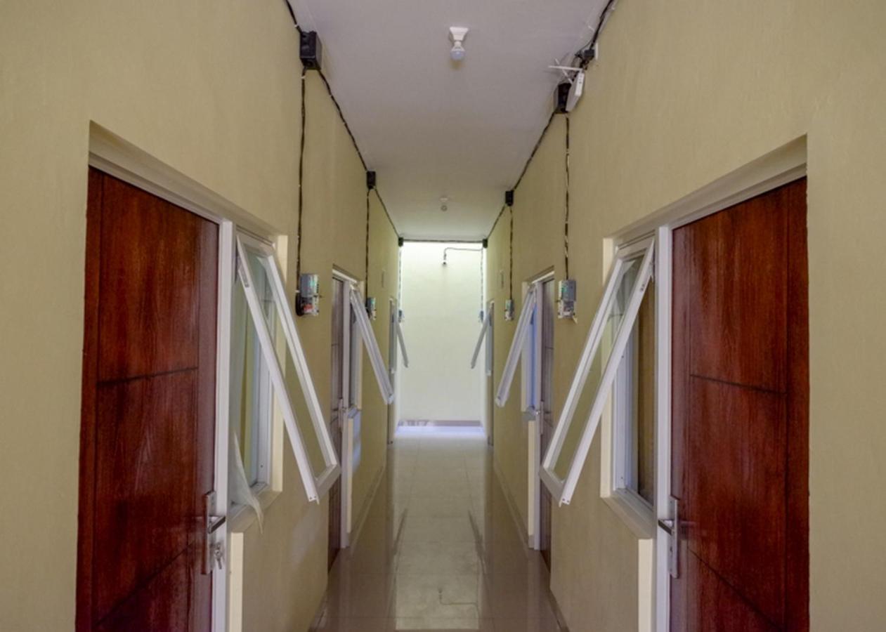 Koolkost Syariah Near Transmart Banyumanik Semarang Hotel Srondolwetan Exterior photo